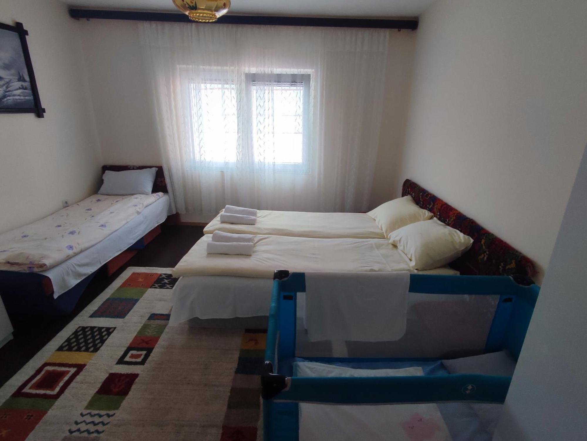Cemerno Cottage Gacko Exterior foto